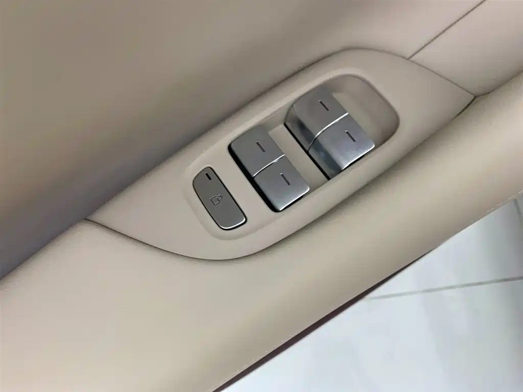 Xiaomi YU7 2025 — фото 29