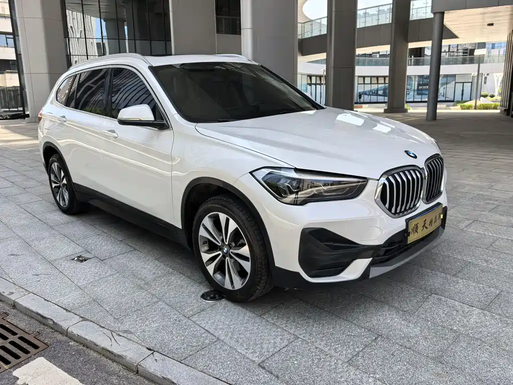 BMW X1 2020 — фото 3