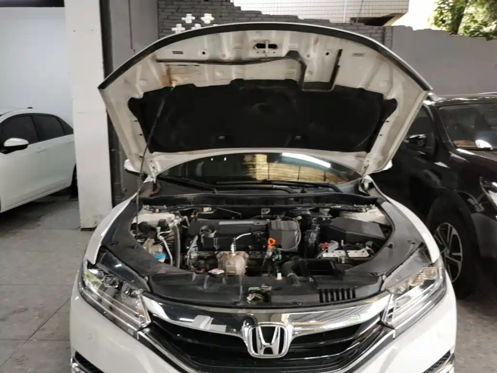 Honda Spirior 2016 — фото 20