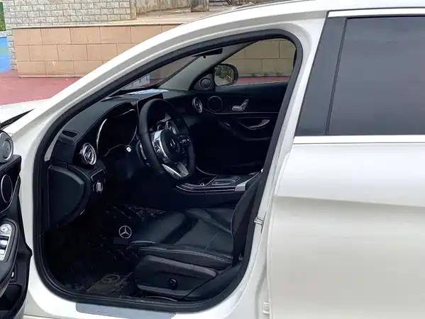 Mercedes-Benz C-Class 2020
