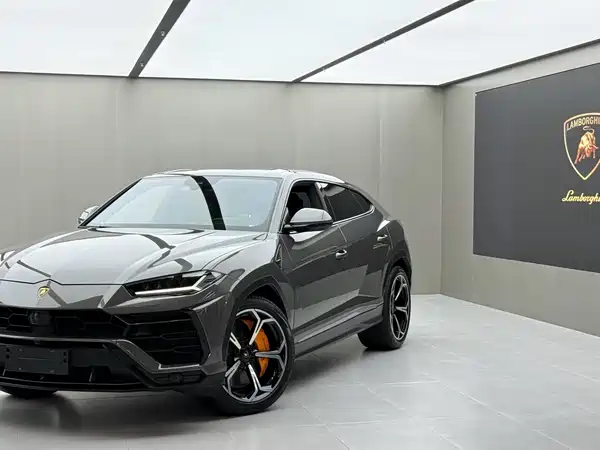 Lamborghini Urus 2021