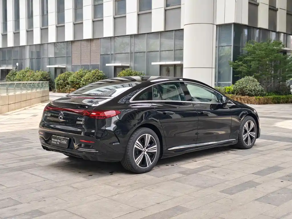 Mercedes-Benz EQE 2025