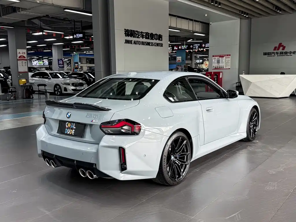 BMW M2 2025 — фото 16