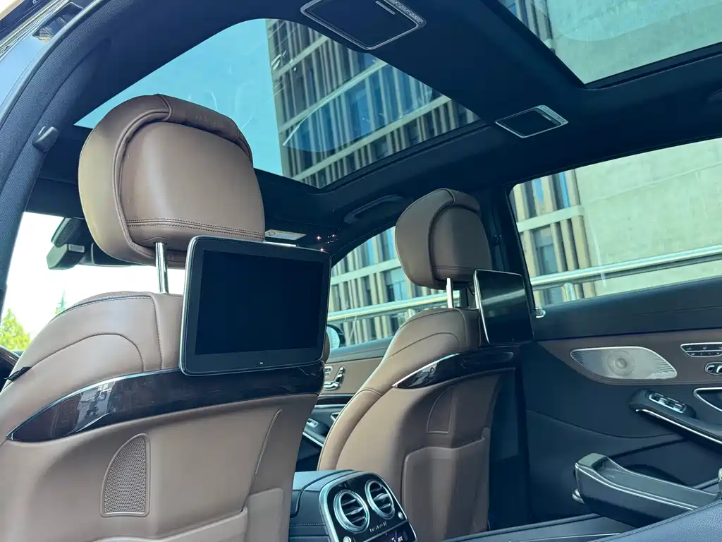 Mercedes-Benz Maybach S-Class 2018 — фото 11