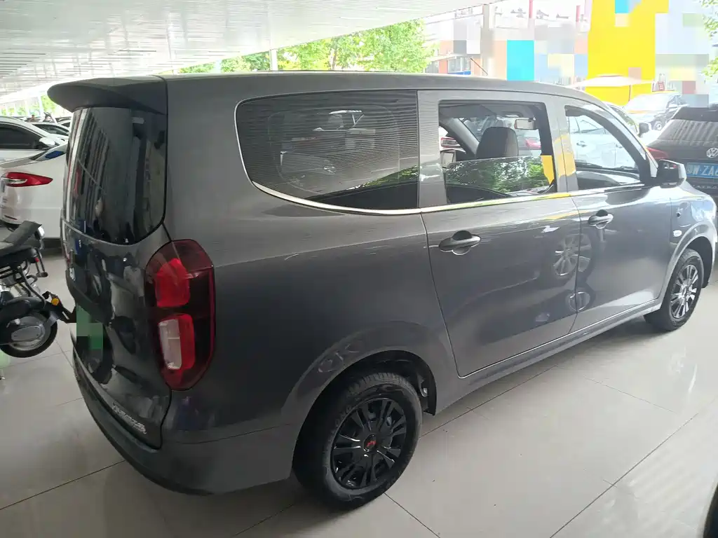 Wuling Hongguang New Energy 2025 — фото 11