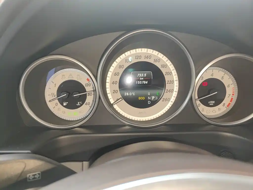 Mercedes-Benz E-Class 2015 — фото 12