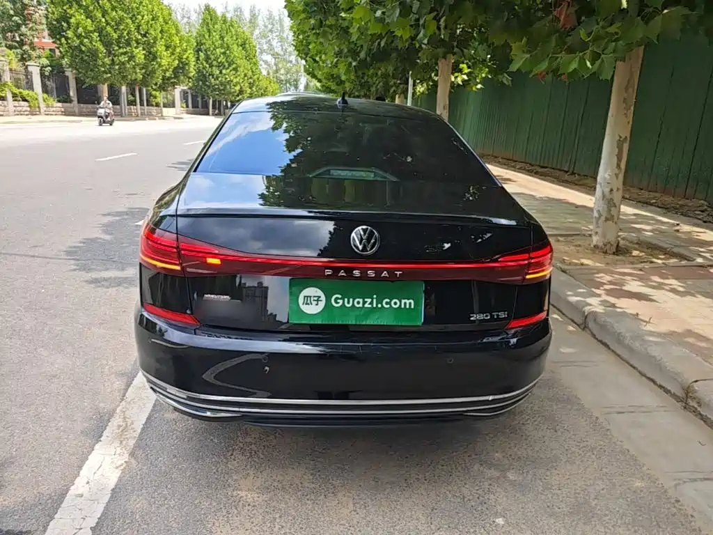 Volkswagen Passat 2022