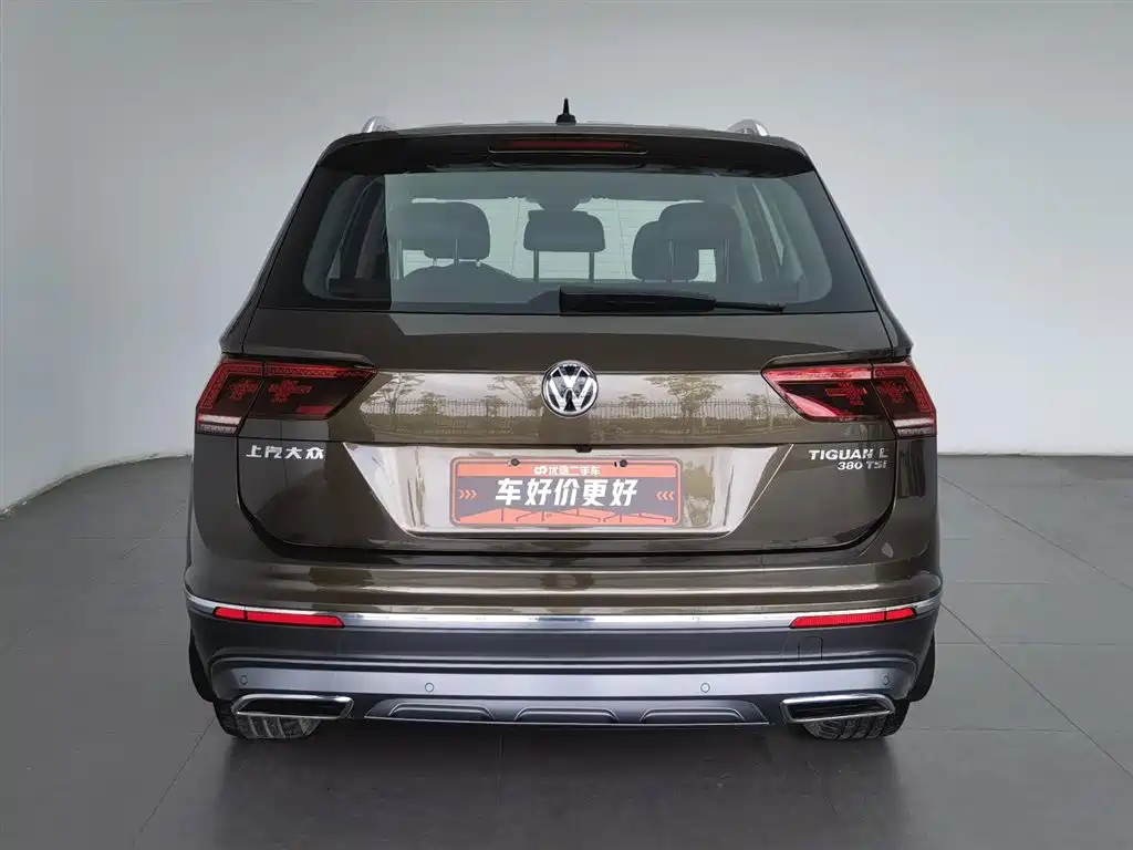 Volkswagen Tiguan L 2017 — фото 4