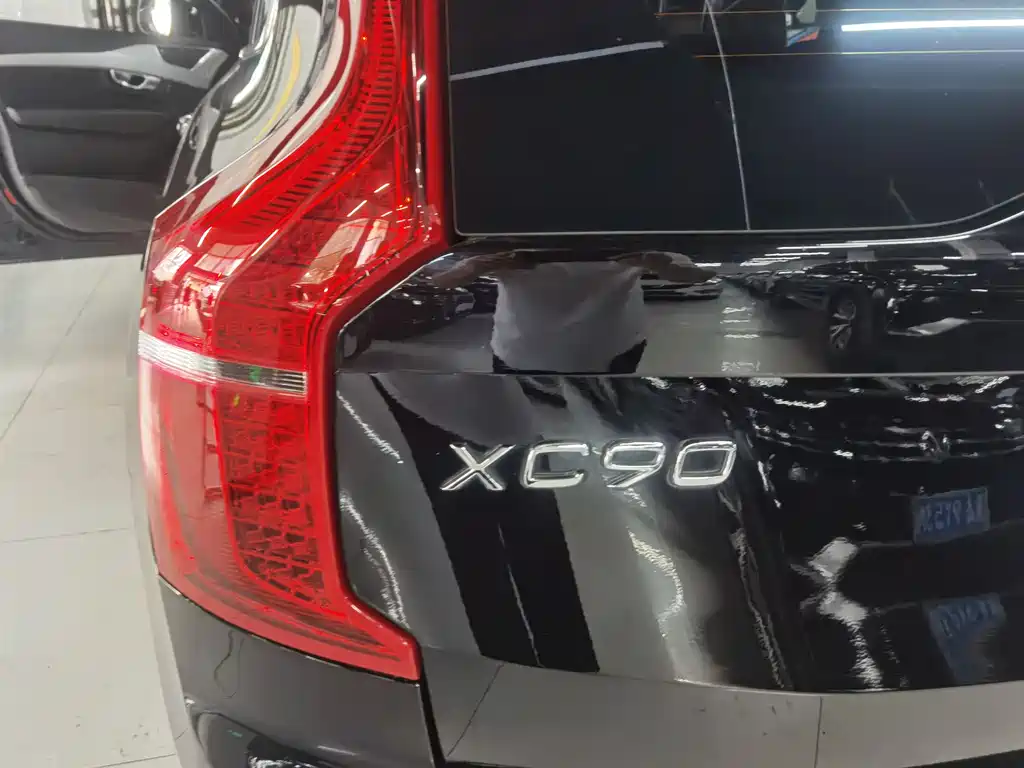 Volvo XC90 2017 — фото 19