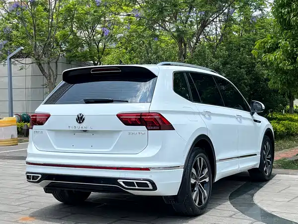Volkswagen Tiguan L 2022