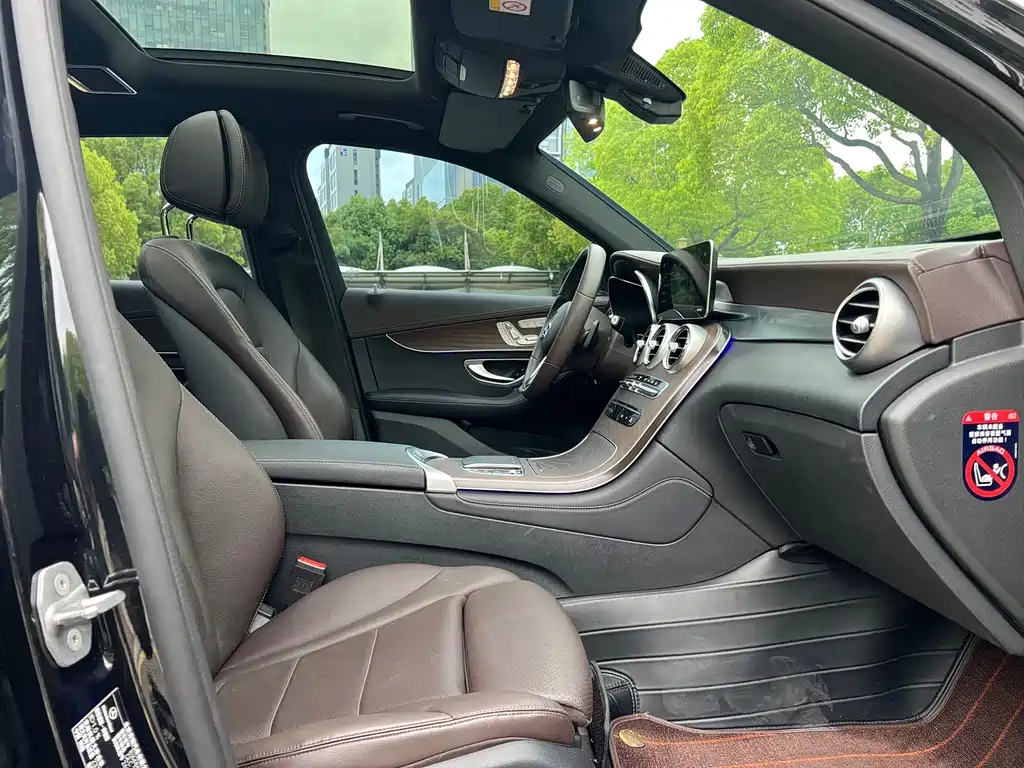 Mercedes-Benz GLC 2020 — фото 15