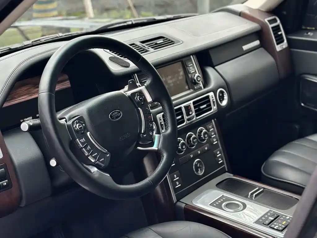 Land Rover Range Rover 2012 — фото 10