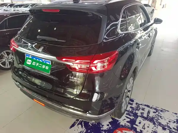 Hongqi HS5 2019