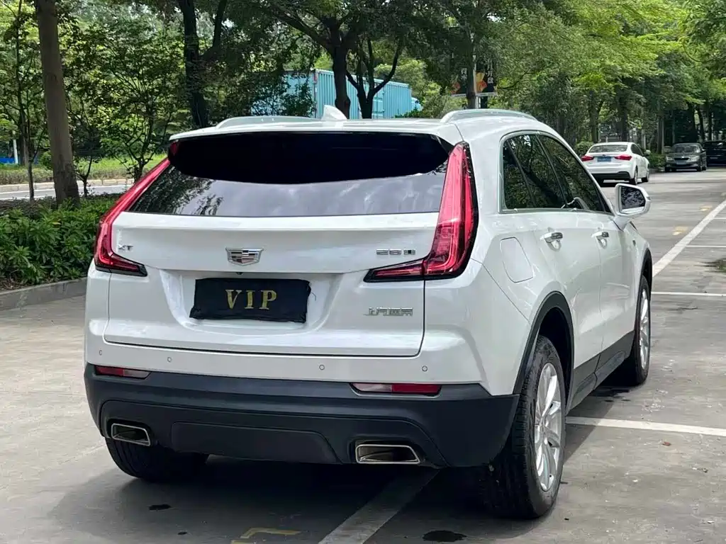 Cadillac XT4 2019 — фото 9