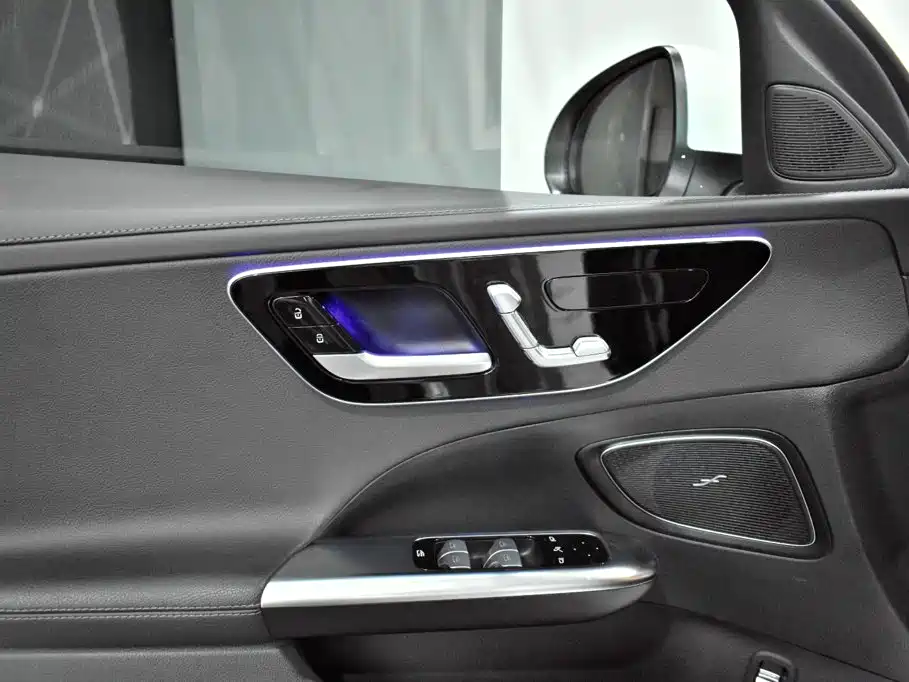 Mercedes-Benz C-Class 2022 — фото 11