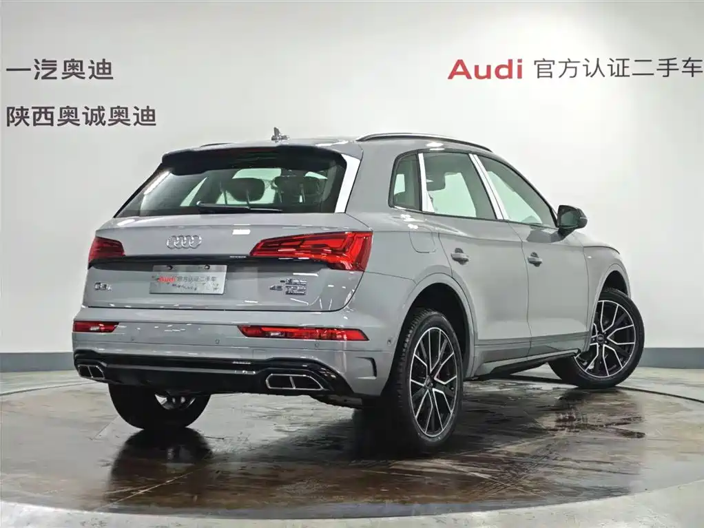 Audi Q5L — фото 4