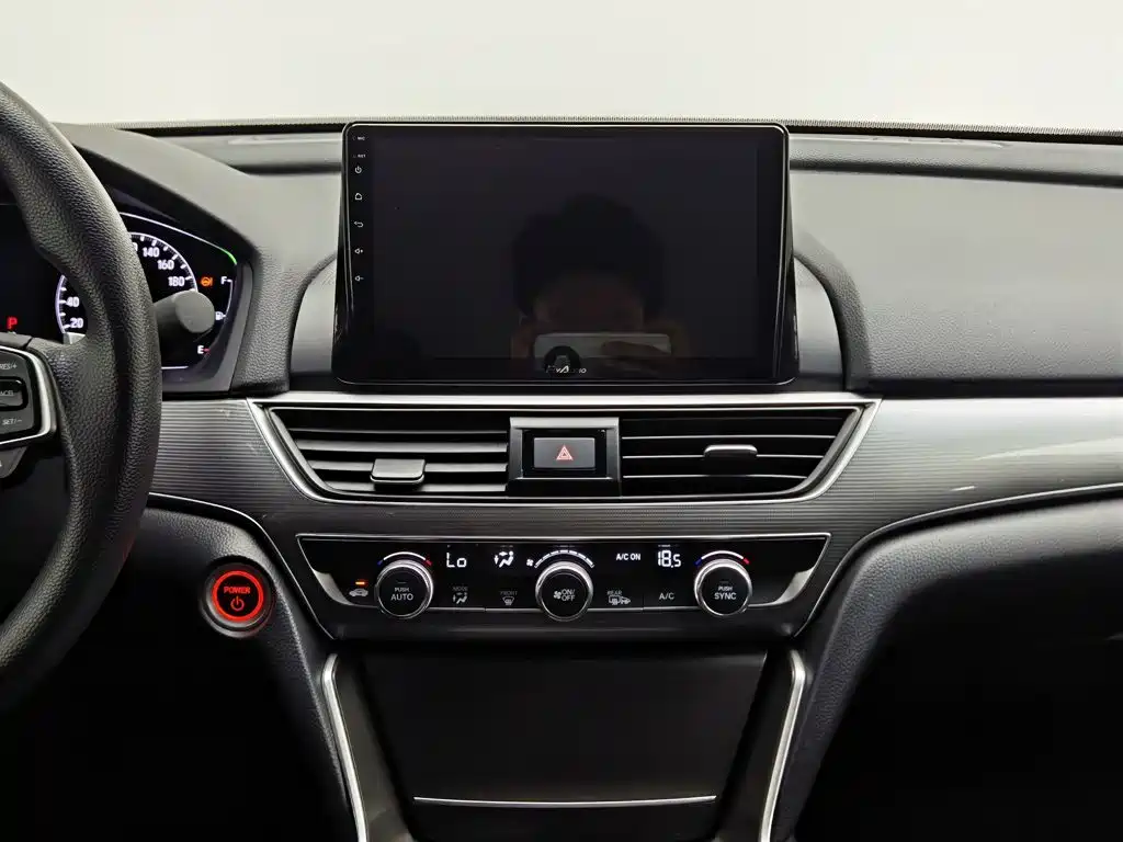 Honda Accord 2020 — фото 12