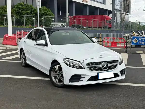 Mercedes-Benz C-Class 2020