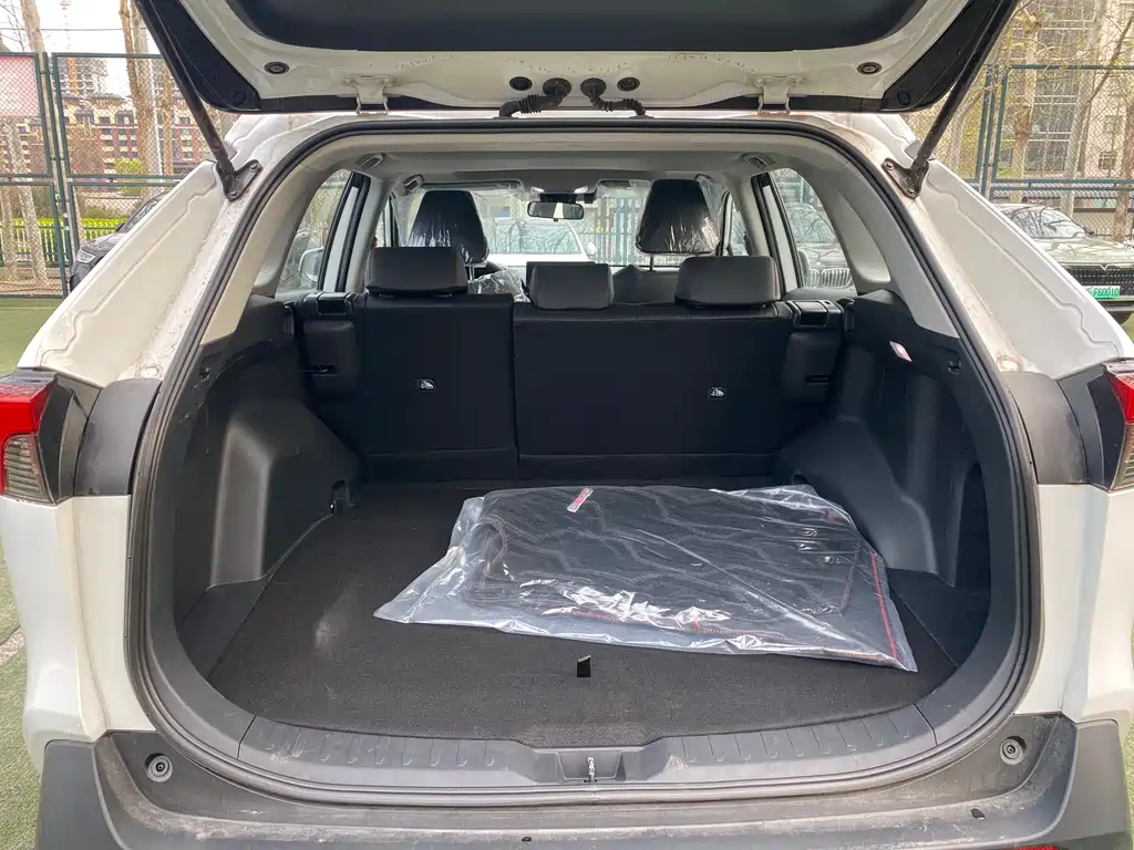 Toyota RAV4 Prime — фото 11
