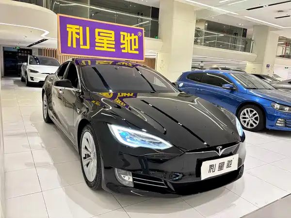 Tesla Model S 2020