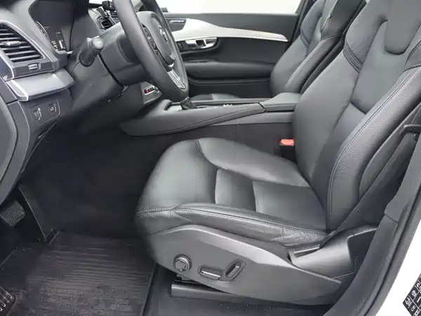 Volvo XC90 2016