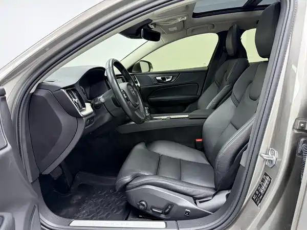 Volvo S60 2021