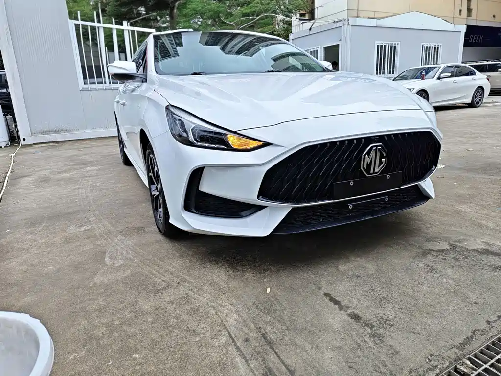 MG MG5 2022