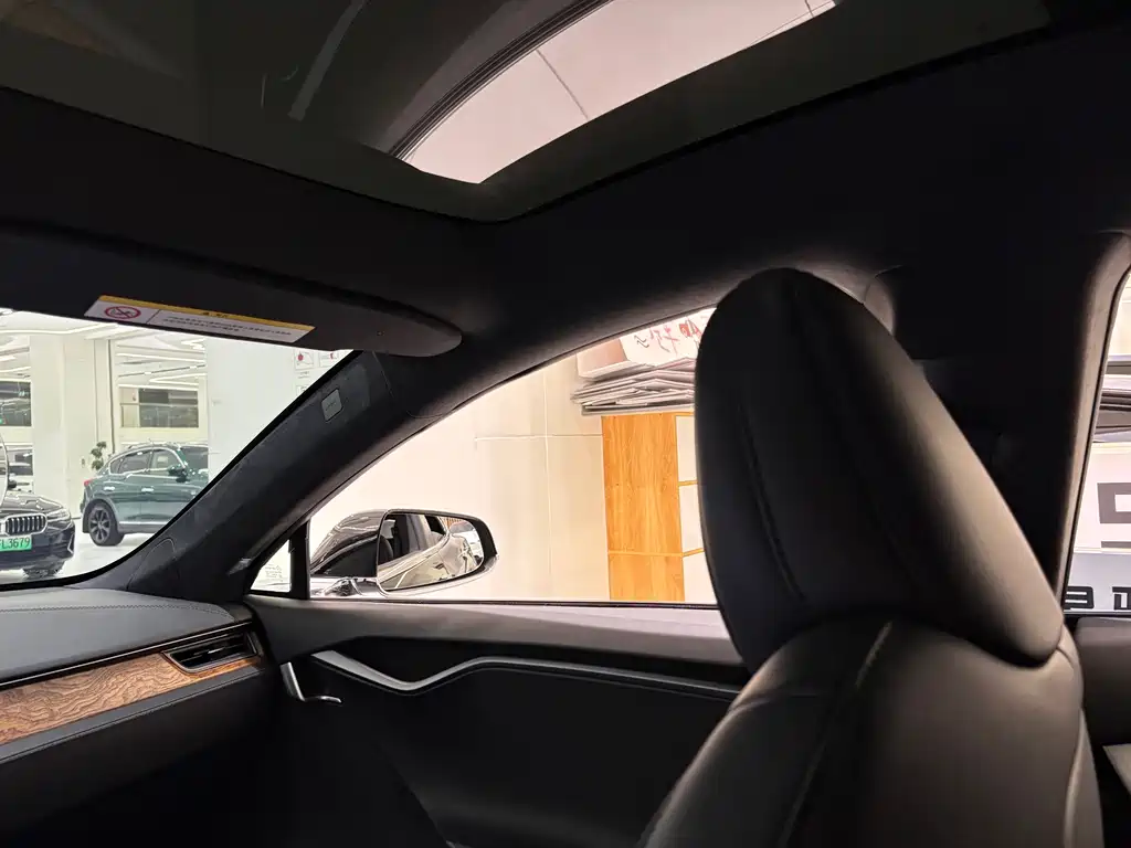 Tesla Model S 2020 — фото 14