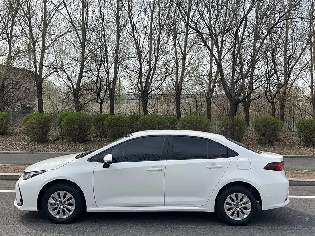 Toyota Corolla 2022 — фото 25