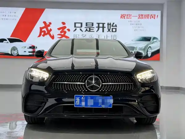 Mercedes-Benz E-Class 2023