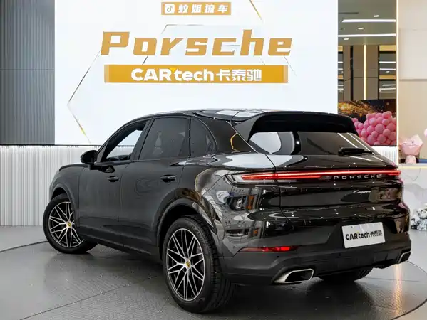 Porsche Cayenne 2025