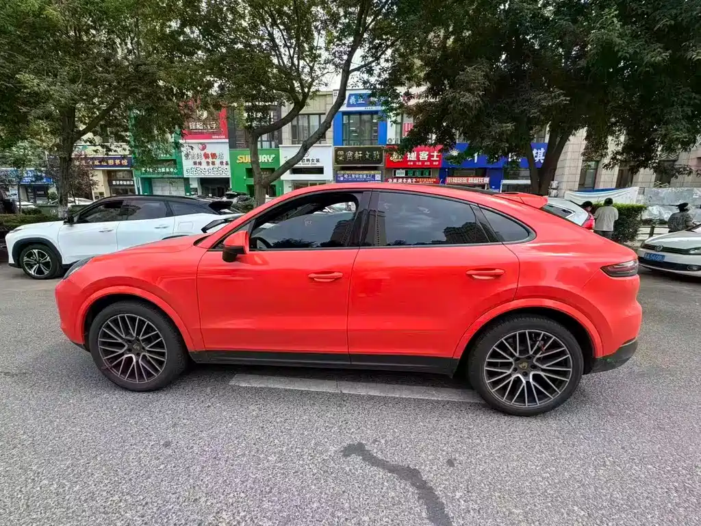 Porsche Cayenne 2020 — фото 2