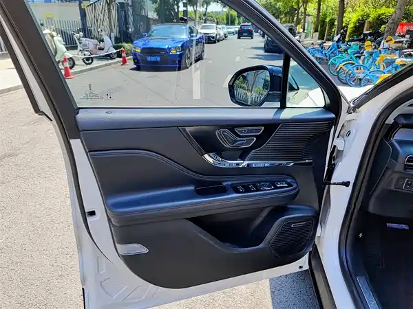 Lincoln Corsair 2020
