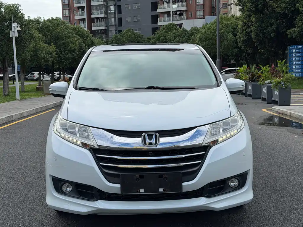 Honda Odyssey 2016 — фото 2