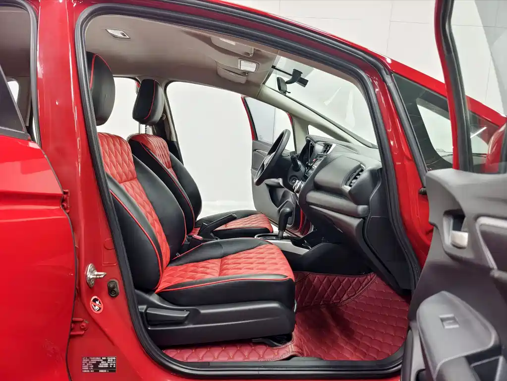Honda Fit 2015 — фото 13