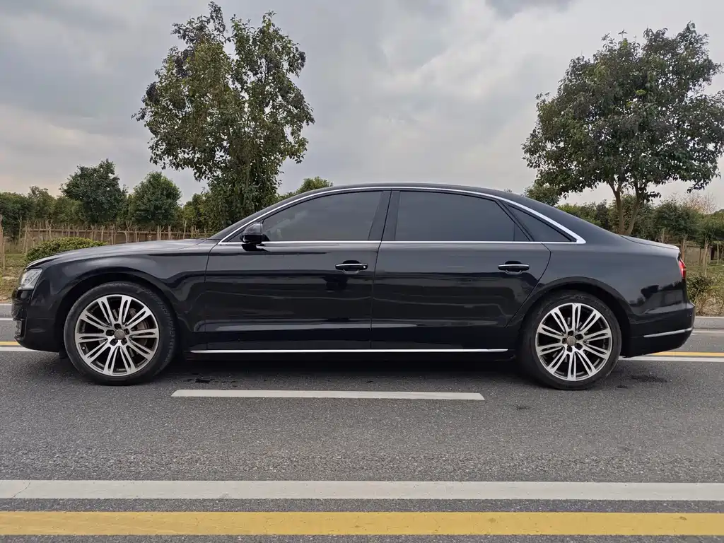 Audi A8 2016