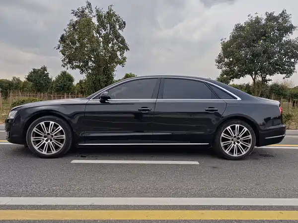 Audi A8 2016