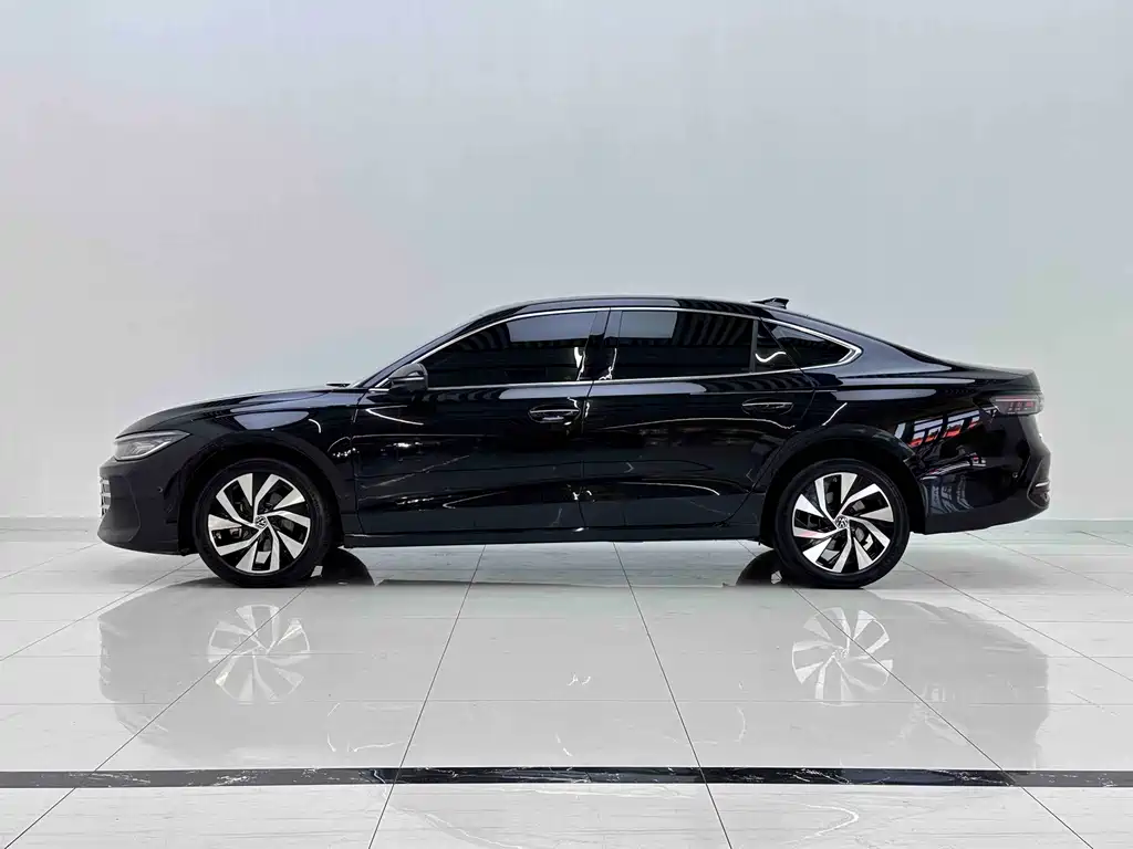Volkswagen Passat 2025 — фото 8