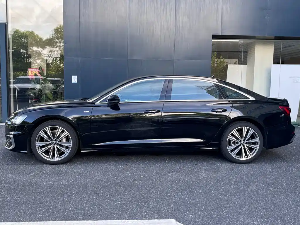 Audi A6L 2025 — фото 4