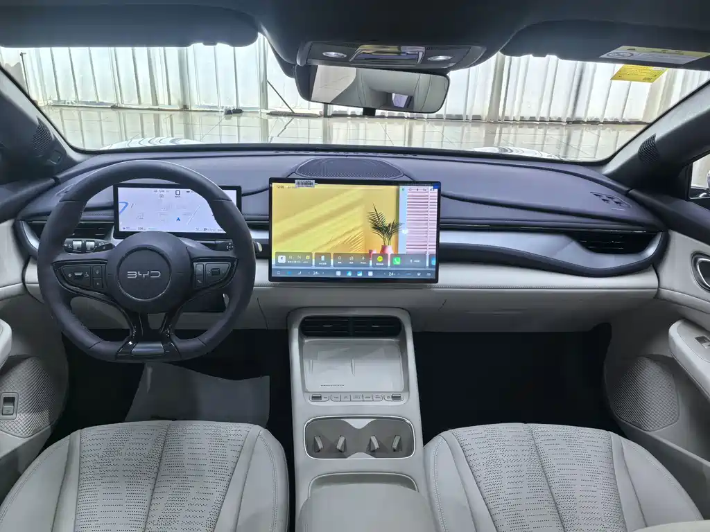 BYD Seal 06GT 2026 — фото 11