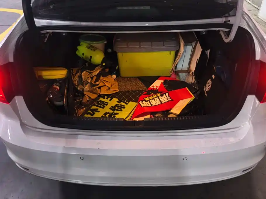 Volkswagen Sagitar 2016