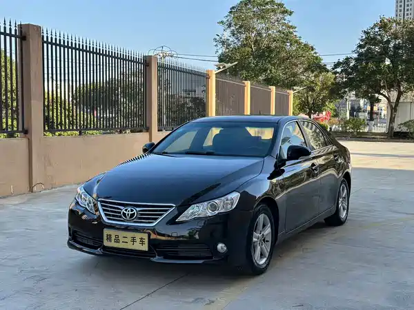 Toyota Reiz 2012