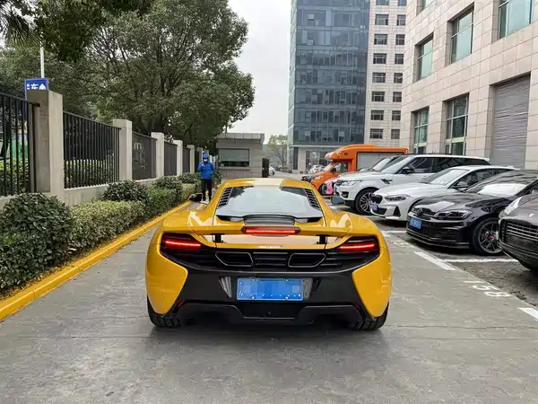 McLaren 650S 2014