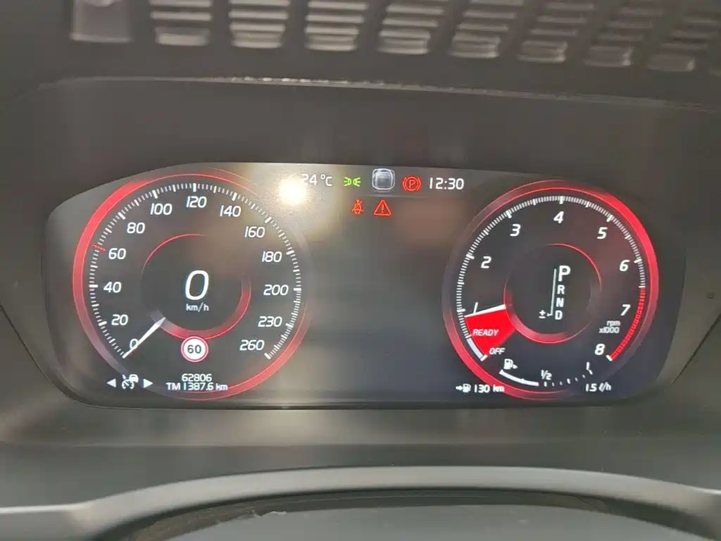 Volvo XC90 2016 — фото 12