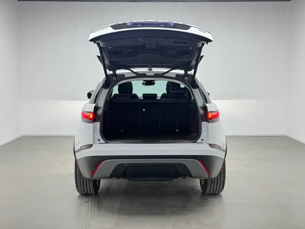 Land Rover Velar 2017 — фото 18