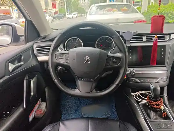 Peugeot 408 2018