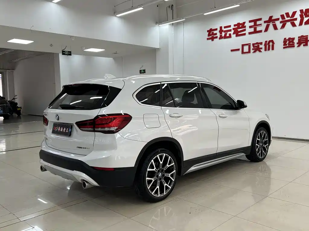 BMW X1 2022 — фото 7