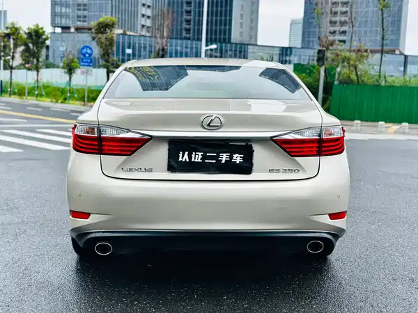 Lexus ES 2013