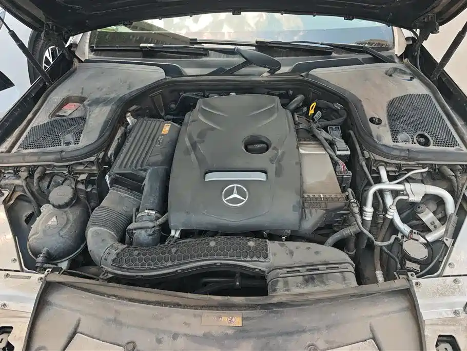 Mercedes-Benz E-Class 2017 — фото 10