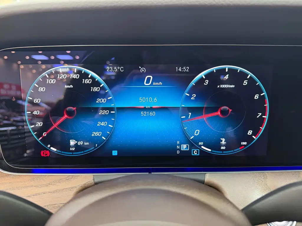 Mercedes-Benz E-Class 2021